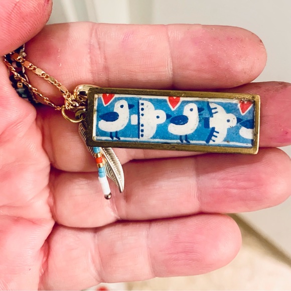 Adorable one of a kind handmade Resin Bird Pendant Necklace - Picture 5 of 9